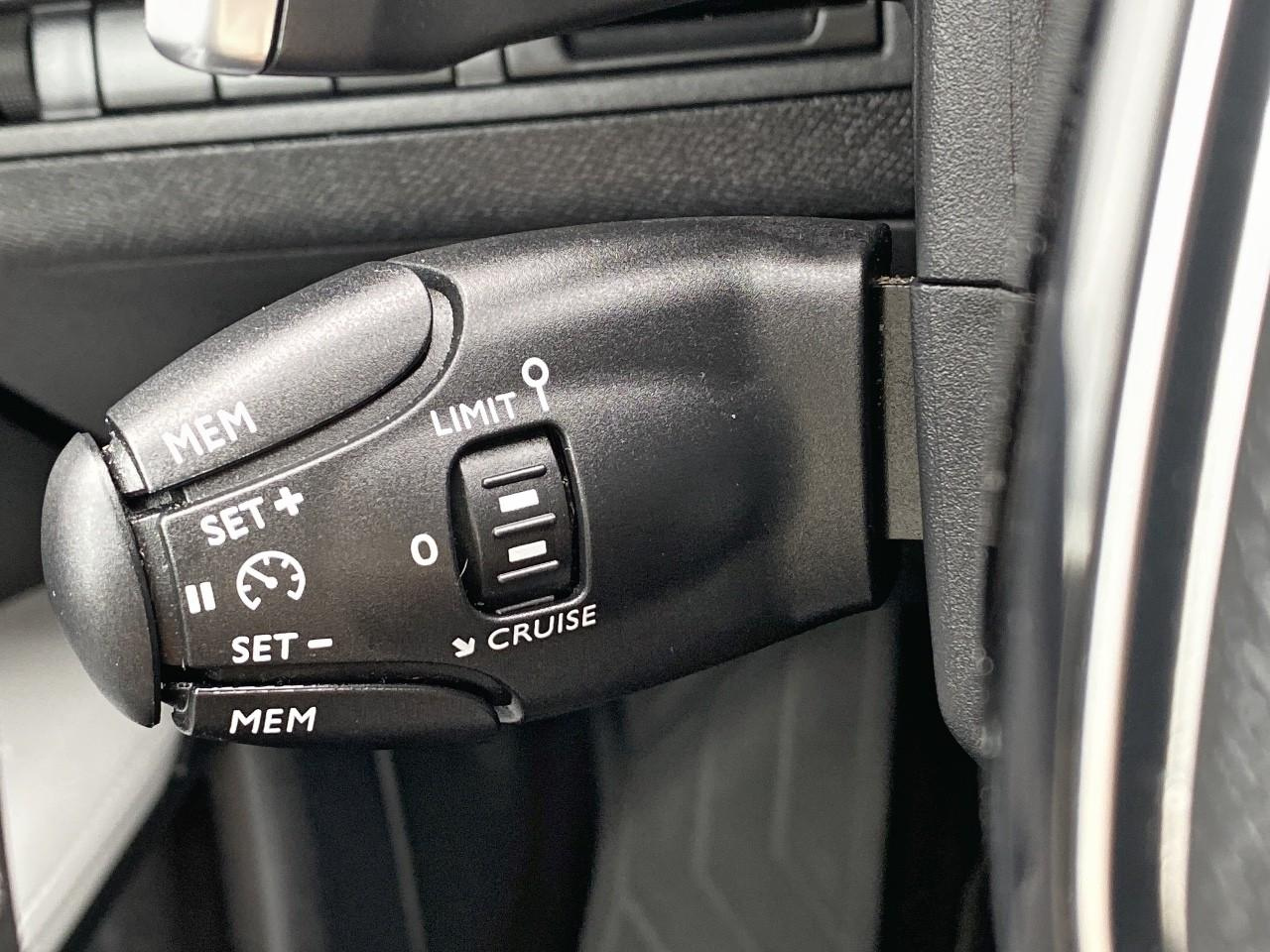 Peugeot 3008 1.2 puretech 130ch allure s&s eat6 — photo 22