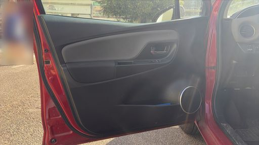 Toyota Yaris 1.5 VVT-i 100 Hybrid E-CVT - Dynamic – 2016 – 112597 km – Hybride essence – Boîte Automatique — photo 27