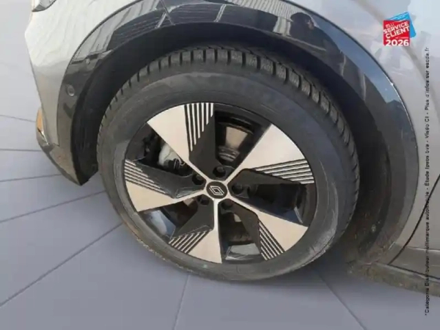 Renault Megane e-tech electric ev60 220ch equilibre super charge — photo 10