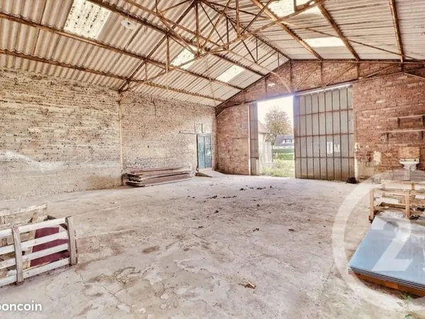 Hangar 176 m² Herlies