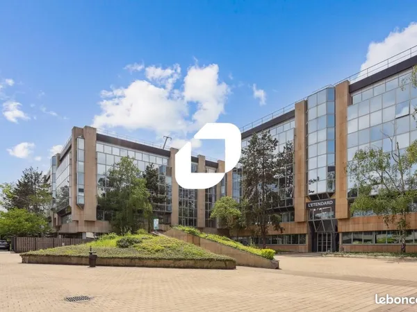 Bureau 3 354 m²