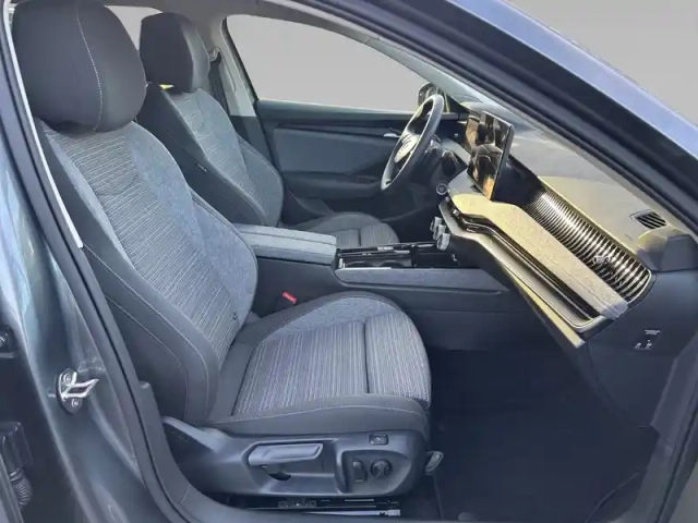 Skoda Superb combi 1.5 tsi 204 ch phev dsg6 — photo 11