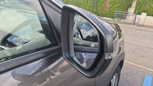 Peugeot 3008 1.6 THP 300 Hybrid4 EAT8 - Allure Pack – 2021 – 98045 km – Hybride rechargeable – Boîte Automatique — photo 8