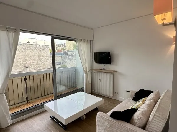 Meublé 2 pièces avec balcon