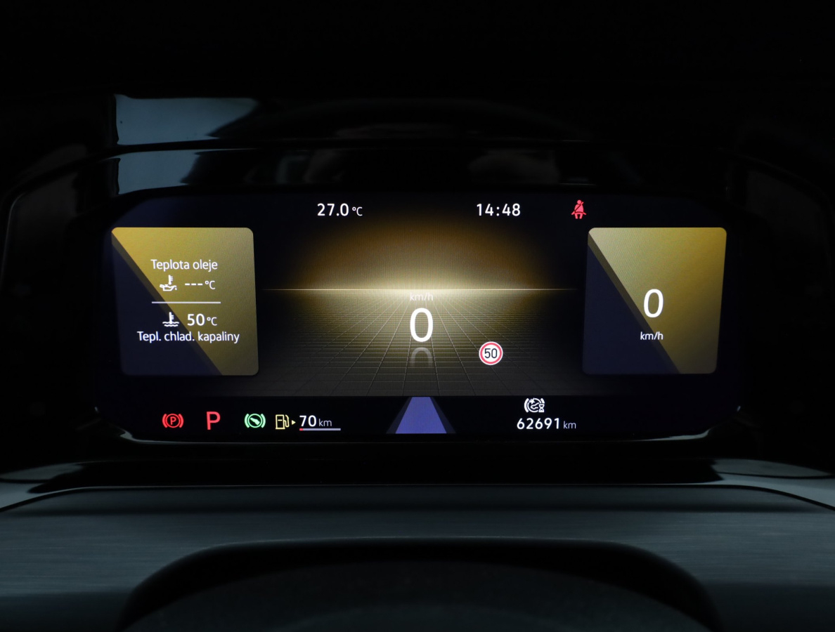 Volkswagen Golf 8 — photo 15