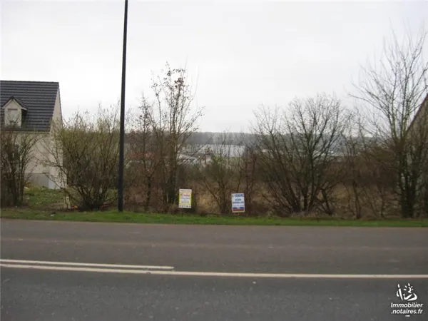 Terrain 2051 m²