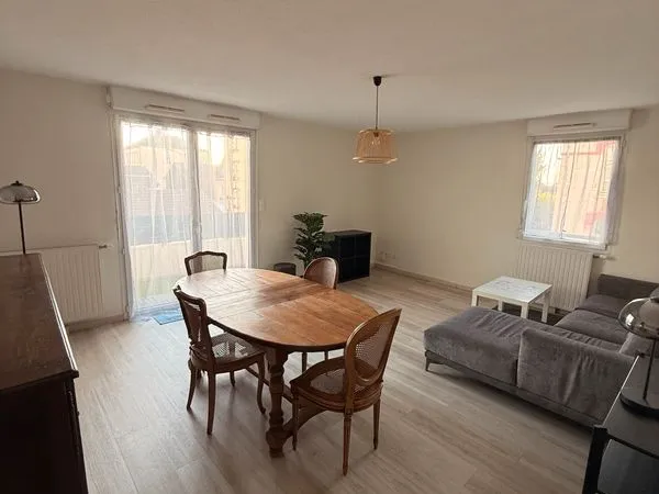 Location T3 meublé de 69 m² - Chalon-sur-Saône, quartier Boucicaut - Parking souterrain privatif - D