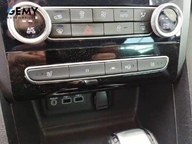 Renault Megane mégane iv berline e-tech plug-in hybride 160 - 21n — photo 20