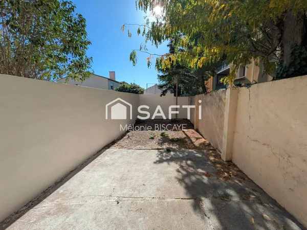 APPATEMENT - TERRASSE - JARDIN - GARAGE