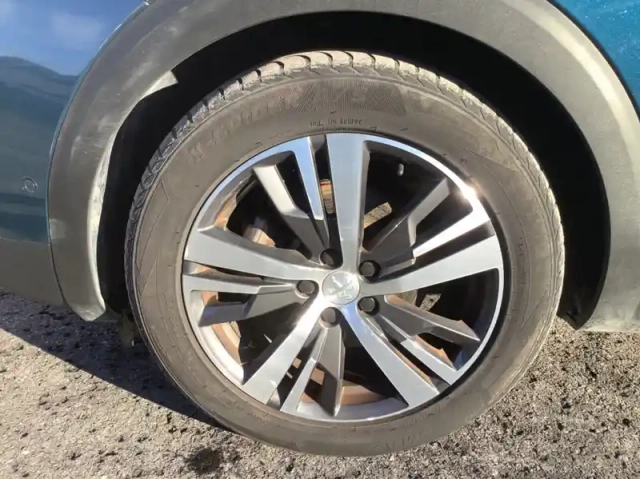 Peugeot 3008 bluehdi 130ch s&amp;s eat8 allure pack — photo 9