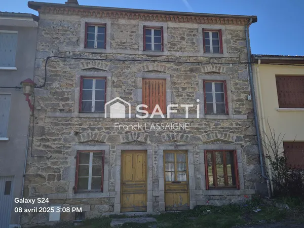 Maison en pierres avec jardin clos de 390m²...