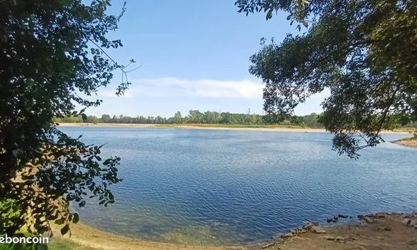Terrain de loisirs bord de Loire