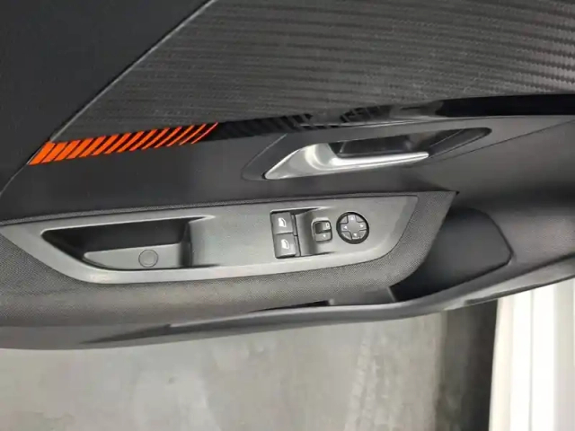 Peugeot 208 puretech 100 s&amp;s bvm6 — photo 28