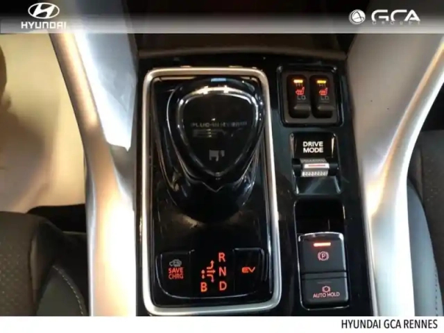 Mitsubishi Eclipse cross 2.4 mivec phev 188ch business 4wd 2023 — photo 9