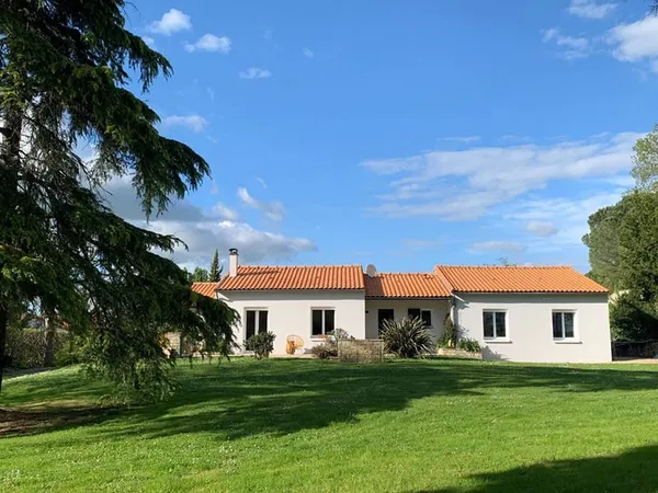 Maison de plain-pied 7 pièces 156 m²