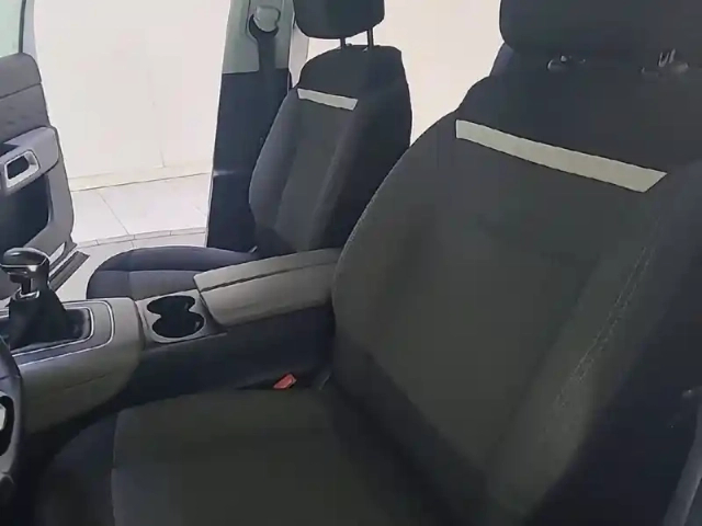 Citroën C5 Aircross puretech 130 s&amp;s bvm6 — photo 84