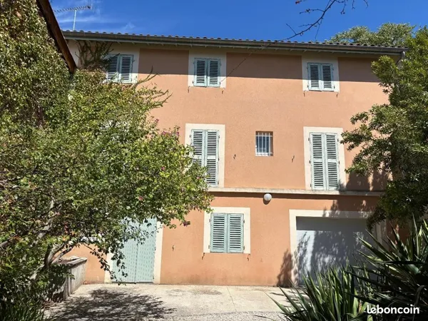 Maison de village 6 pièces 130 m²