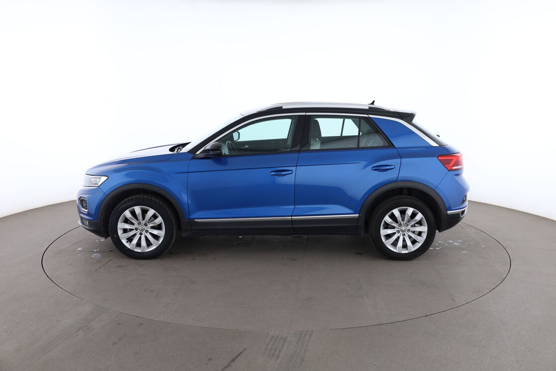 Volkswagen T-Roc 1.5 TSI EVO Carat DSG7 — photo 2