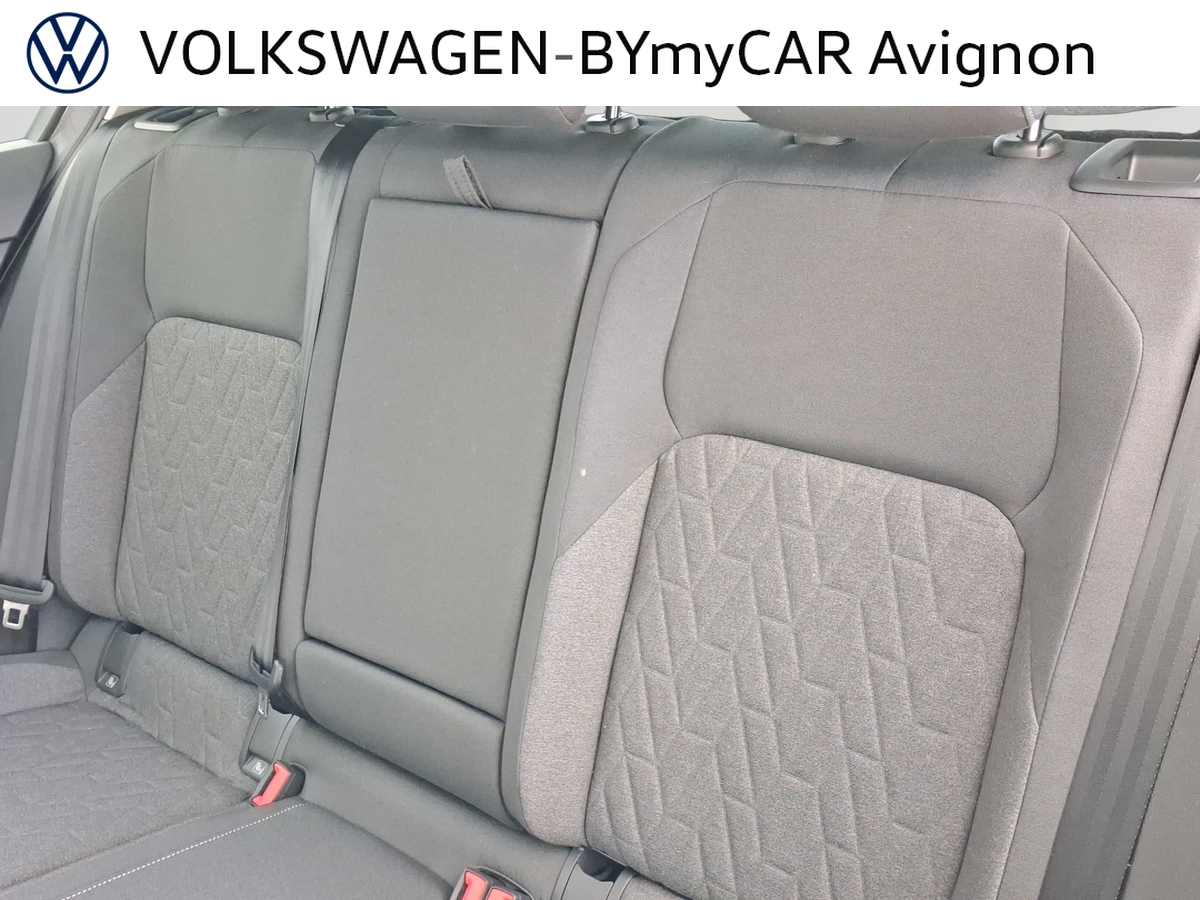 Volkswagen Golf 1.5 eHybrid 204 DSG6 — photo 20