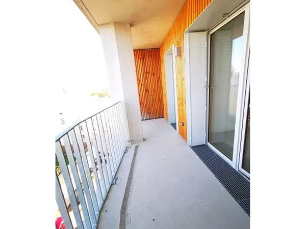 T2 - 48.5m ²