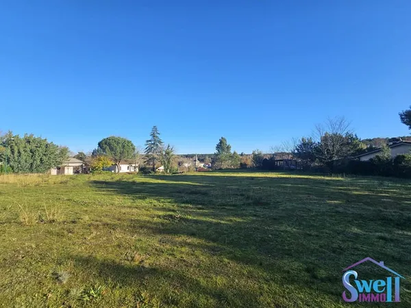 Terrain à bâtir de 1300m² dont 1044m² constructibles avec vu
