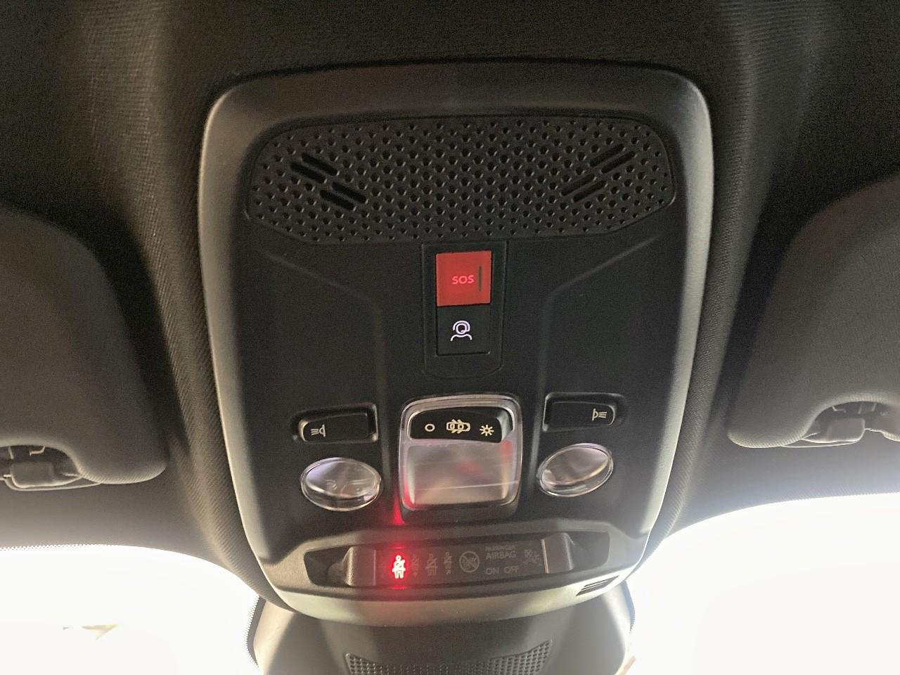 Peugeot 2008 hybrid 145 ch e-dcs6 allure — photo 19