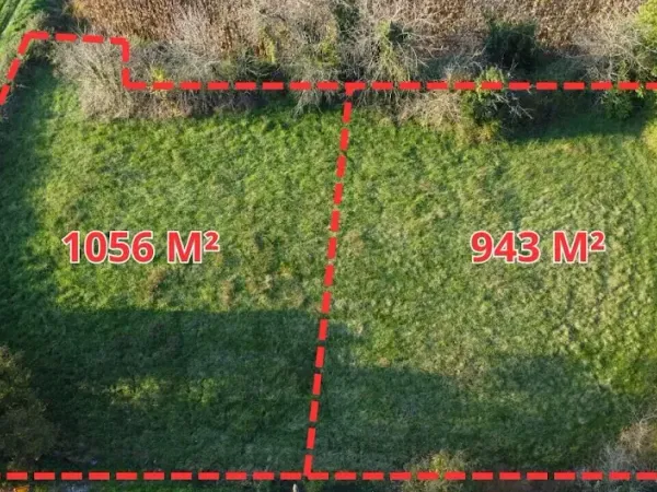 Terrain 1056 m²