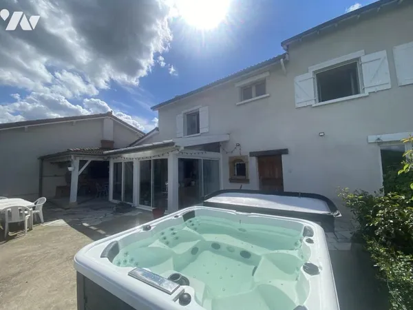 Maison 8 pièces 170 m²