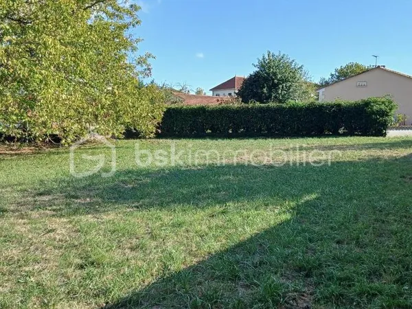 Terrain 895 m² La Couronne