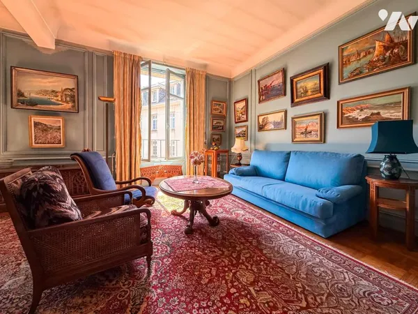 Appartement 6 pièces 177 m²