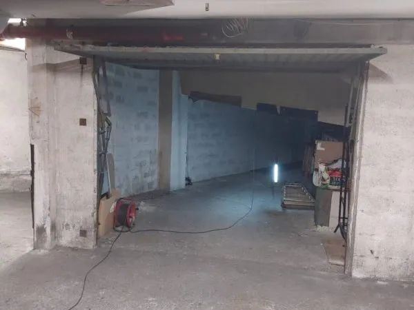 Parking 14 m²