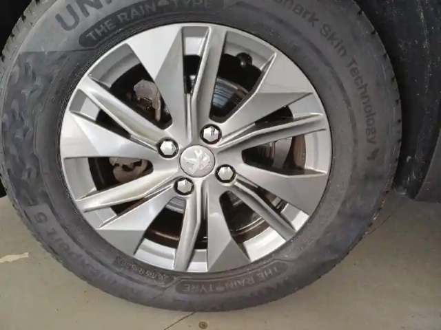 Peugeot 2008 puretech 130 s&amp;s eat8 — photo 13