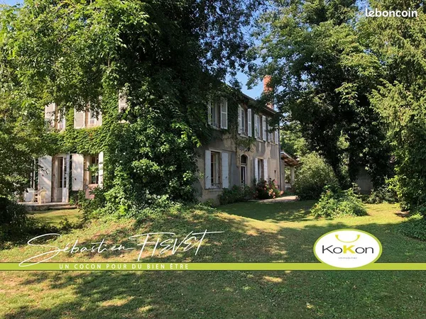 Propriété 15 pièces 588 m²