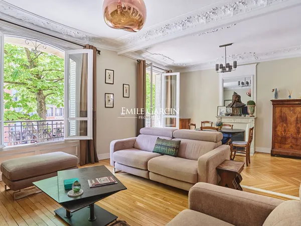 A vendre - Appartement - Paris 75012 - Quartier Aligre - Vues dégagées