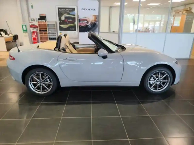 Mazda Mx-5 1.5 skyactiv-g 132ch kazari — photo 26