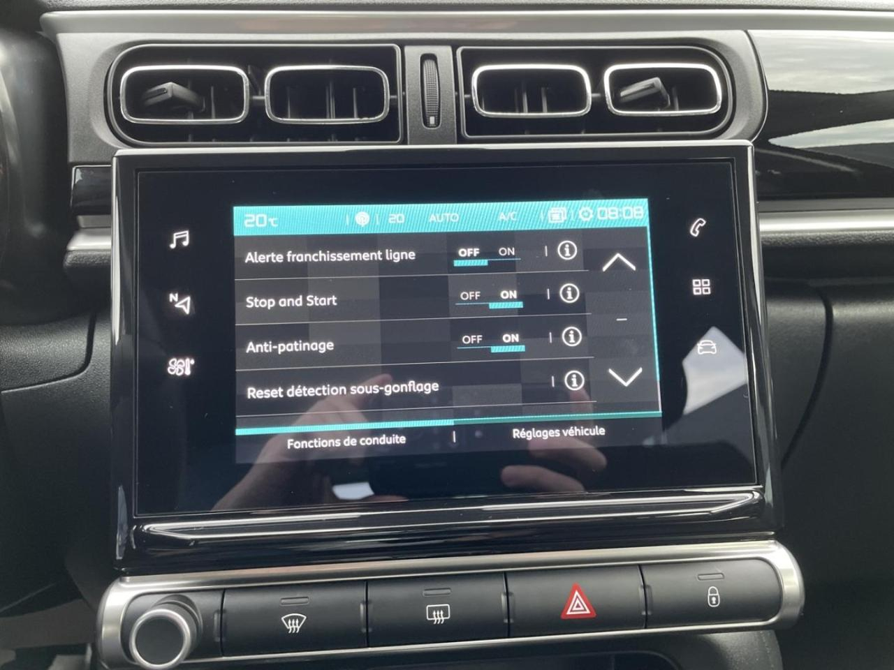 Citroën C3 1.2 puretech 83ch s&s shine — photo 19