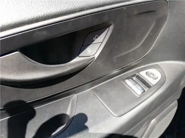 Mercedes Vito 116 cdi compact bva rwd — photo 19