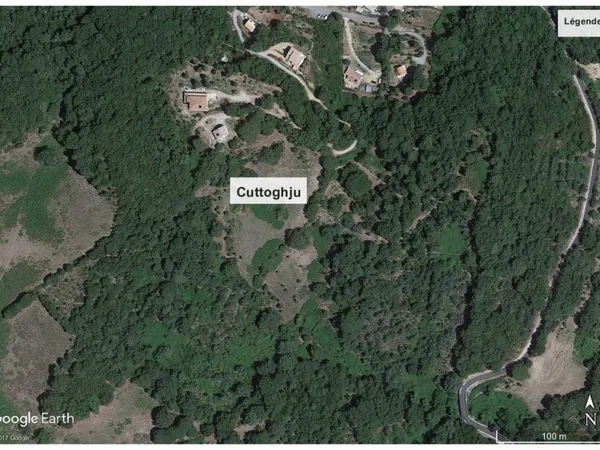 2 terrains de 8 000 m² chacun avec PC purgé proche Ajaccio