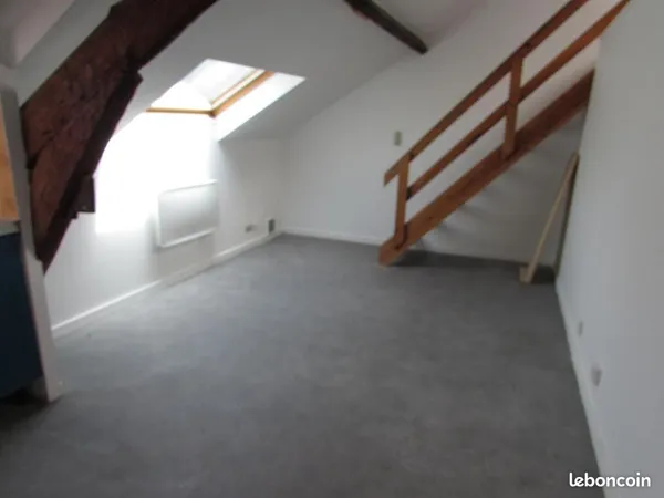 Studio 1 pièce 12 m²