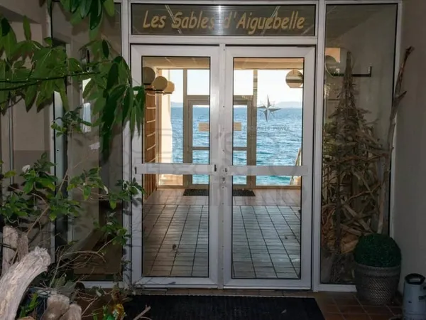 Studio 1 pièce 28 m²