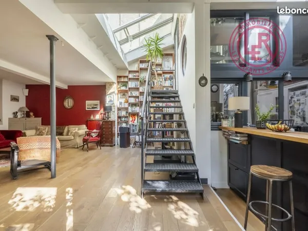 Loft 3 pièces 94 m²