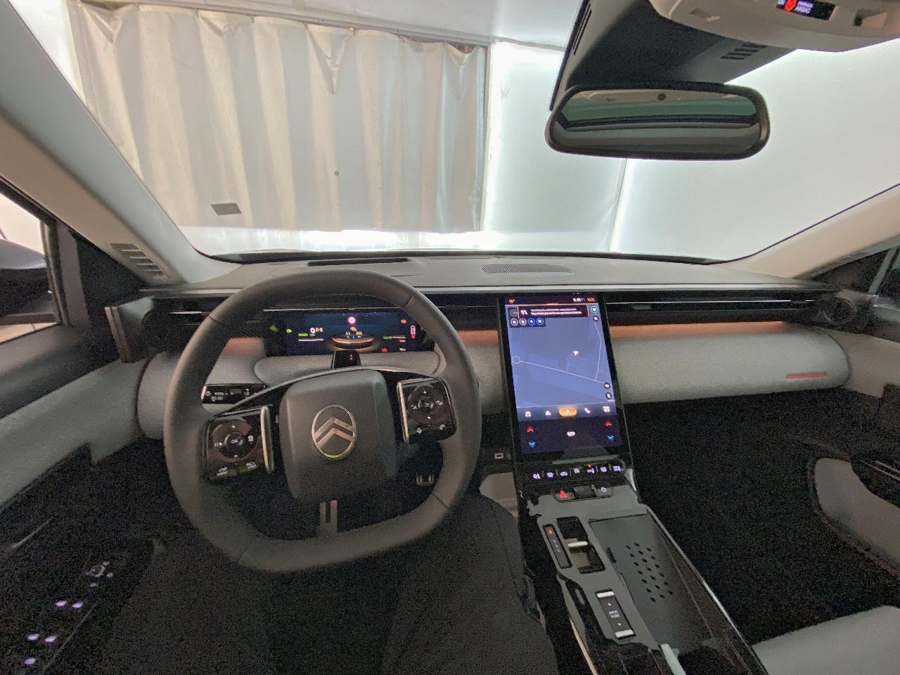 Citroën C5 Aircross e-c5 aircross 210 ch autonomie confort max — photo 12