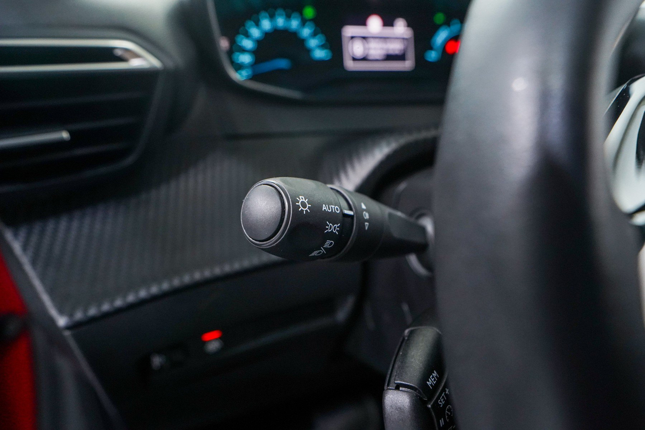 Peugeot 208 — photo 21