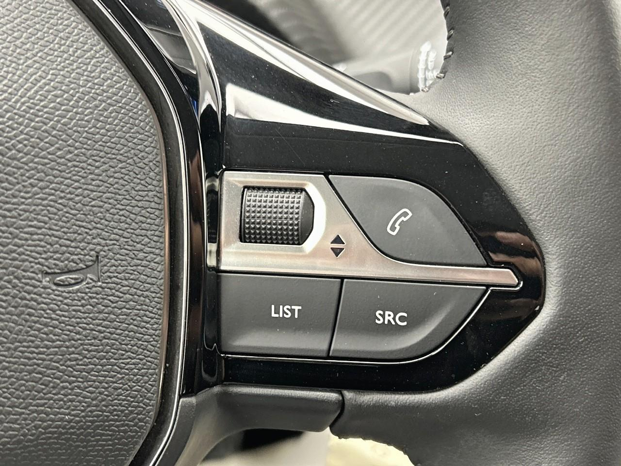 Peugeot 208 puretech 100 s&s bvm6 style — photo 23