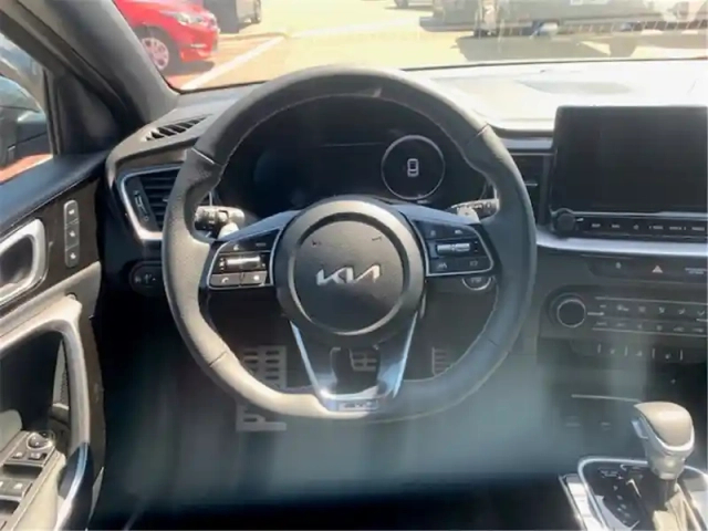 Kia Ceed 1.5 t-gdi 140 ch dct7 — photo 9