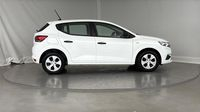 Dacia Sandero 1.0 SCe 65ch Essential -24 — photo 4