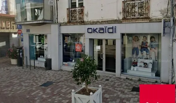 Local commercial 150 m²
