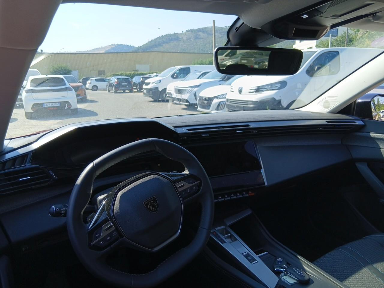 Peugeot 308 puretech 130ch s&s eat8 allure — photo 2