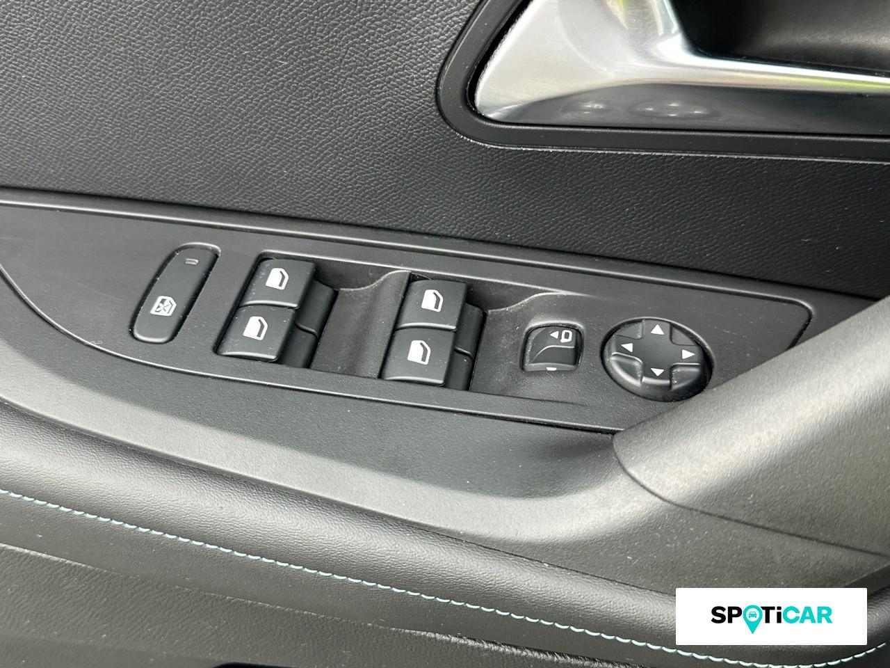 Peugeot 2008 1.5 bluehdi 110ch s&s allure pack — photo 19