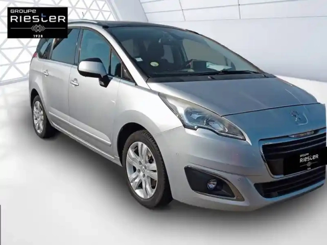 Peugeot 5008 1.6 bluehdi 120ch s&amp;s eat6 7 places — photo 3